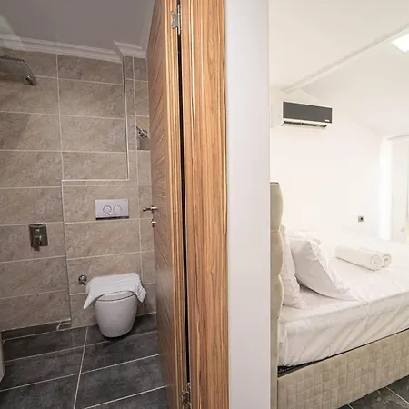 Semesterbostad 3br Amazing Garden With Pool In Fethiye