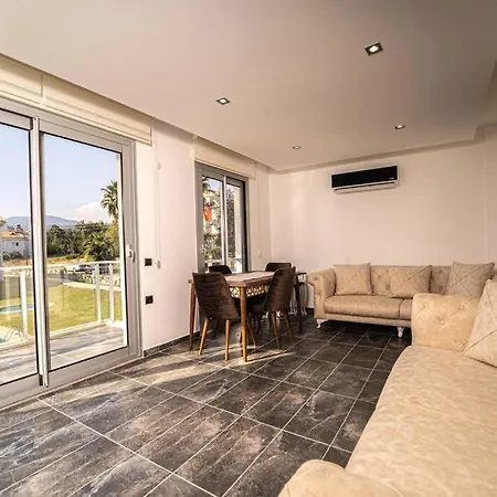 Holiday home 3br Amazing Garden With Pool In